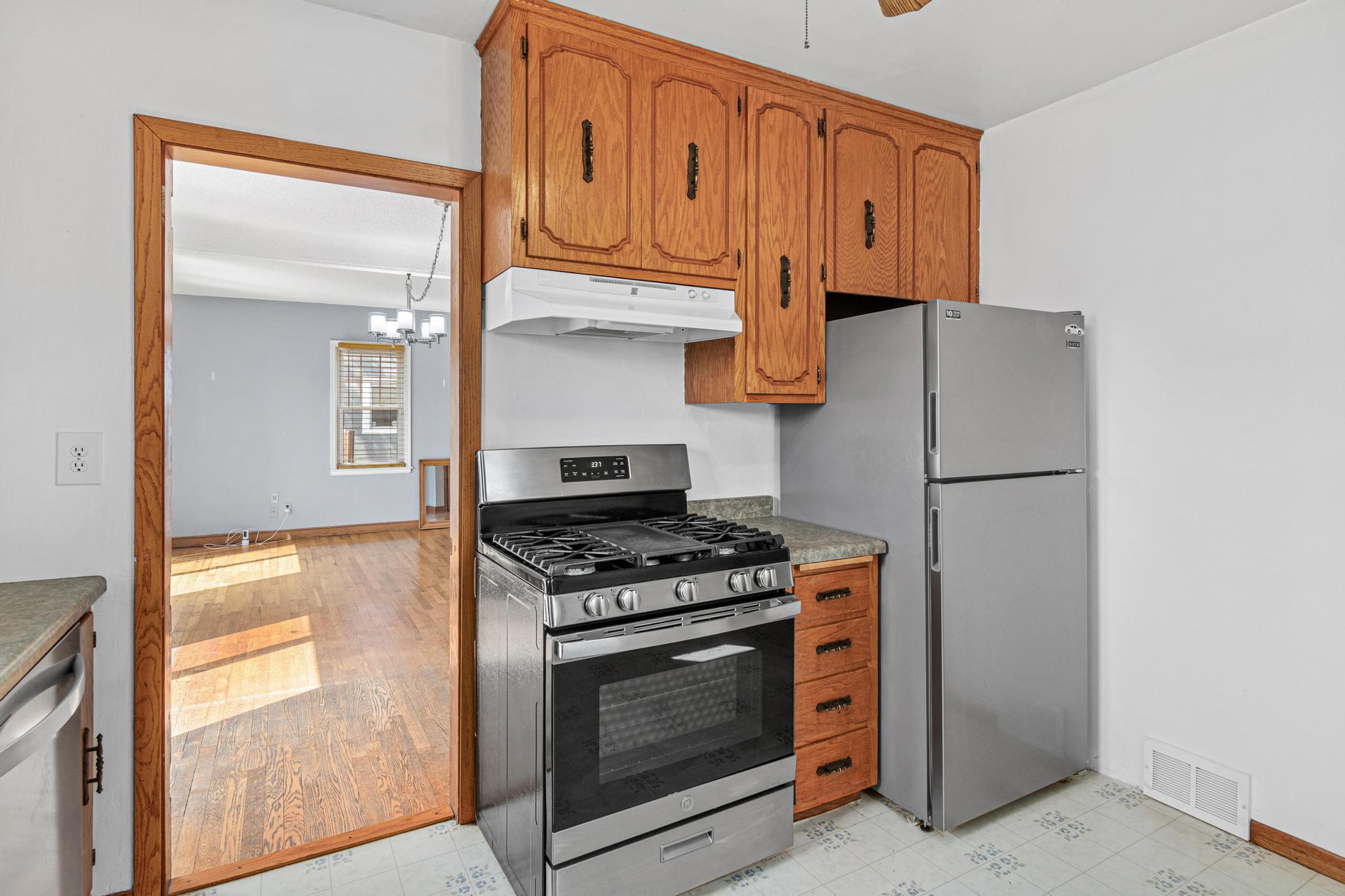 1639 Chamber St N-12.jpg
