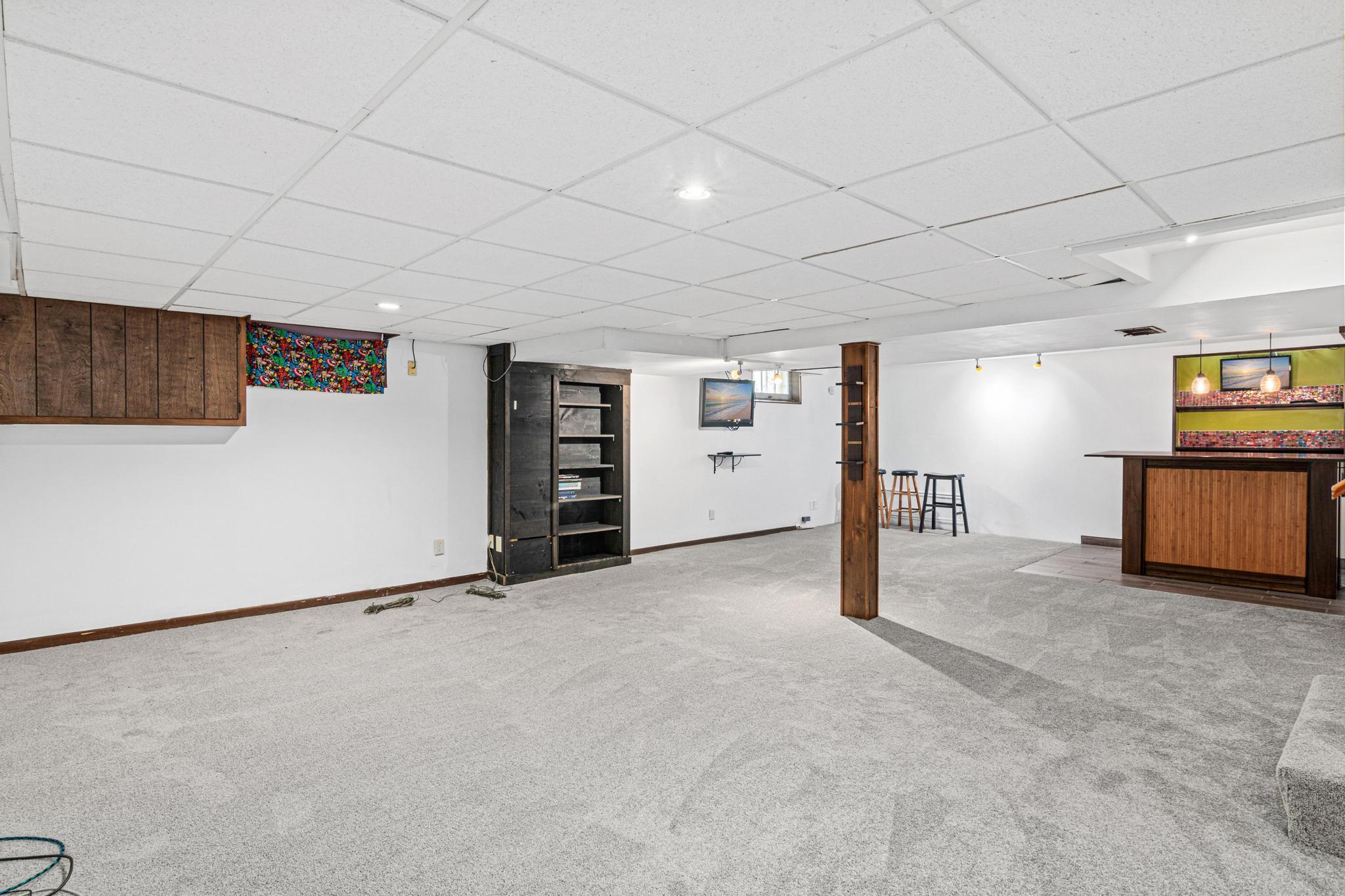 1639 Chamber St N-23.jpg