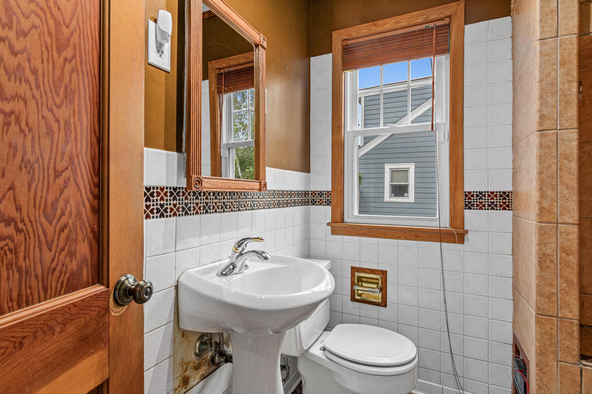1639 Chamber St N-15.jpg