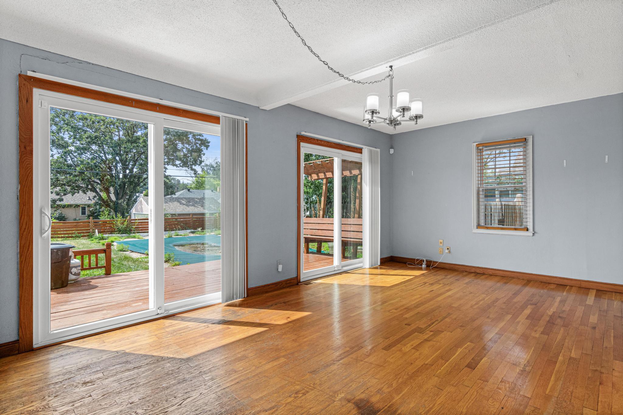 1639 Chamber St N-7.jpg
