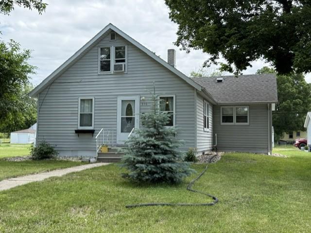 316 Oak St - Breckenridge, MN