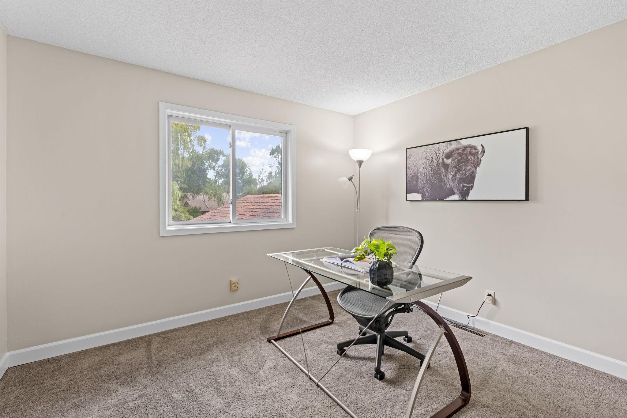 31-web-or-mls-1330 107th Ave NW-28.jpg
