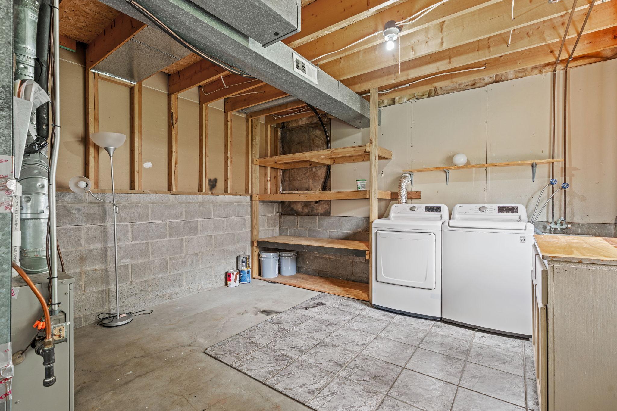 40-web-or-mls-1330 107th Ave NW-40.jpg