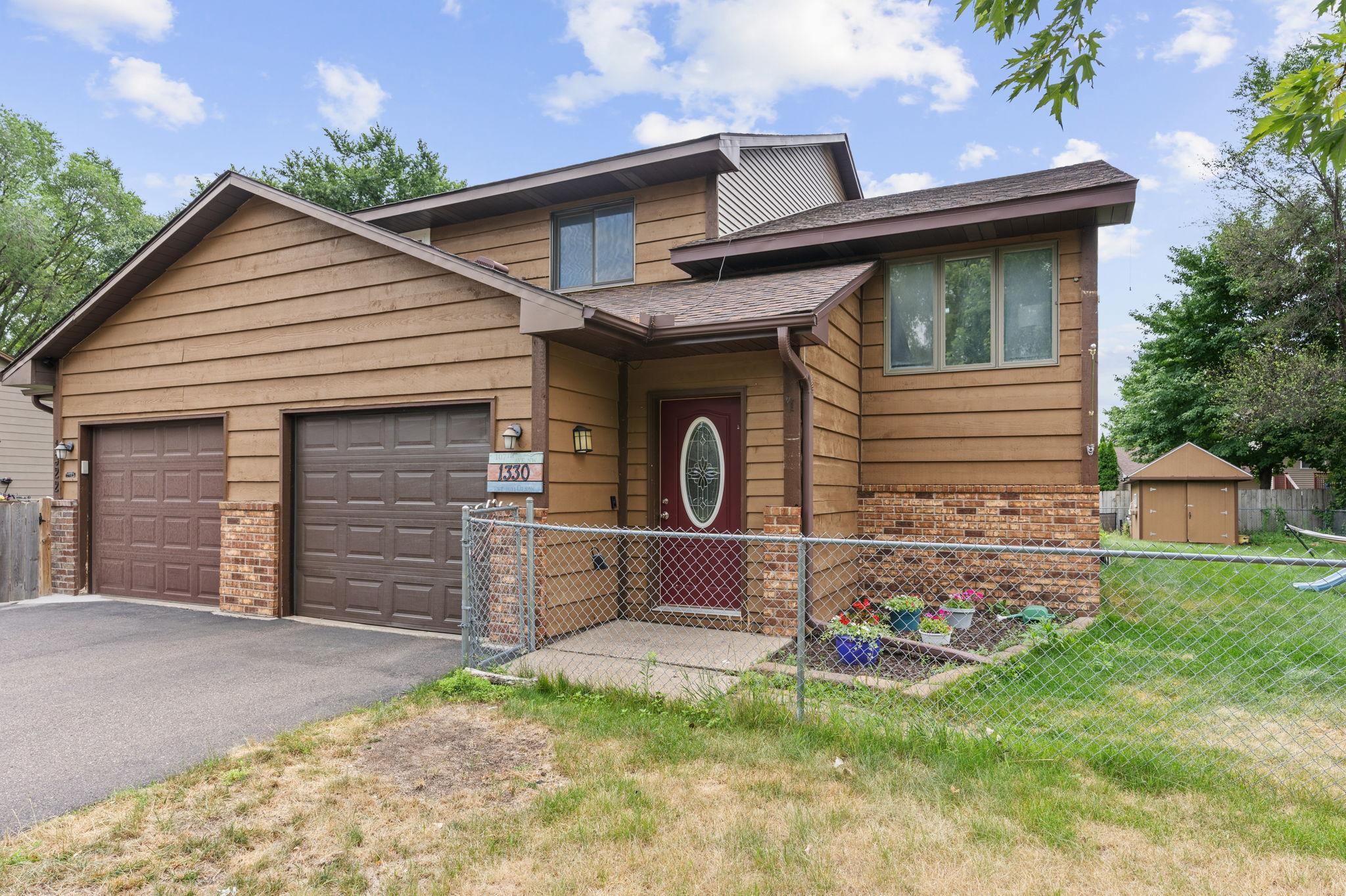 2-web-or-mls-1330 107th Ave NW-2.jpg