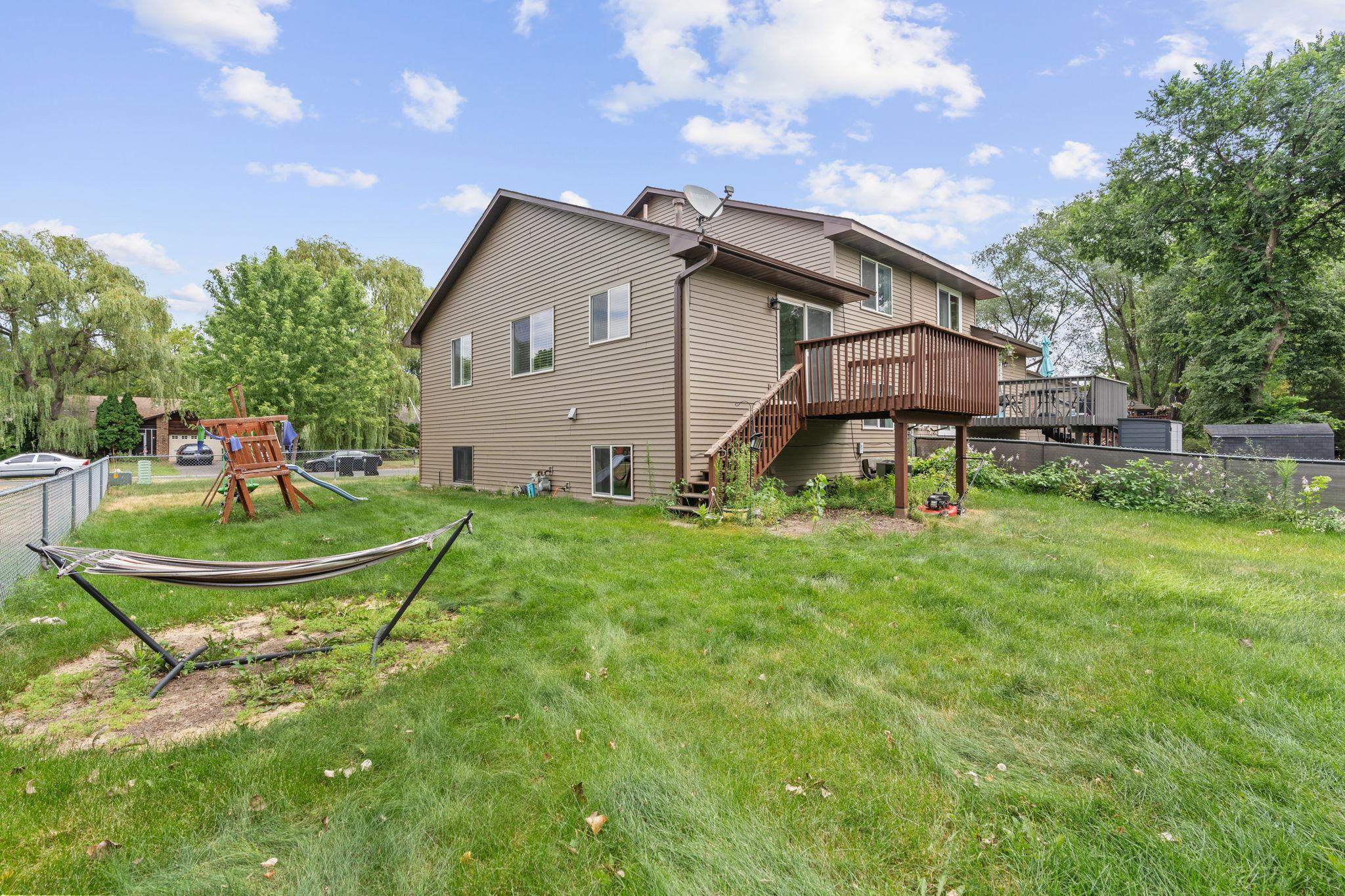 4-web-or-mls-1330 107th Ave NW-6.jpg