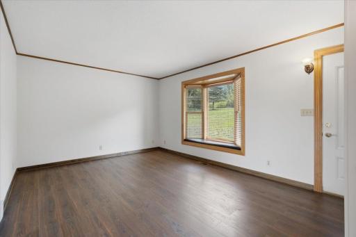 03-Living Room.jpg