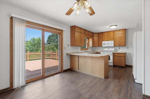 05-Kitchen.jpg