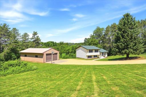 24-Driveway.jpg