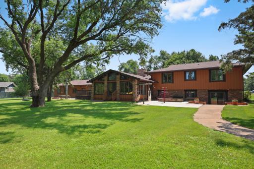 1063 County Road 134, Saint Cloud, MN 56303