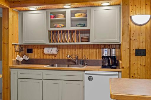 6525 County Road 37 NW, Maple Lake, MN 55358