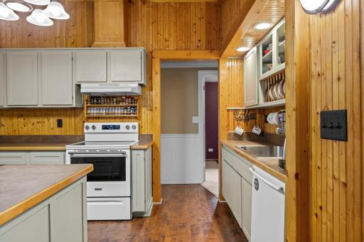 6525 County Road 37 NW, Maple Lake, MN 55358