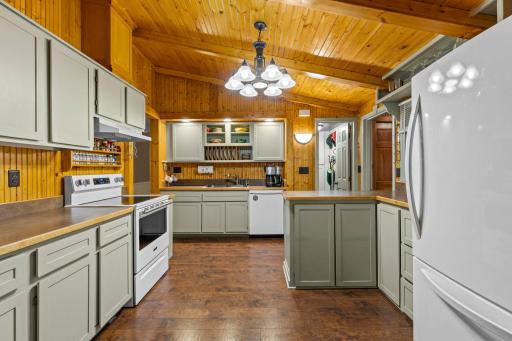 6525 County Road 37 NW, Maple Lake, MN 55358