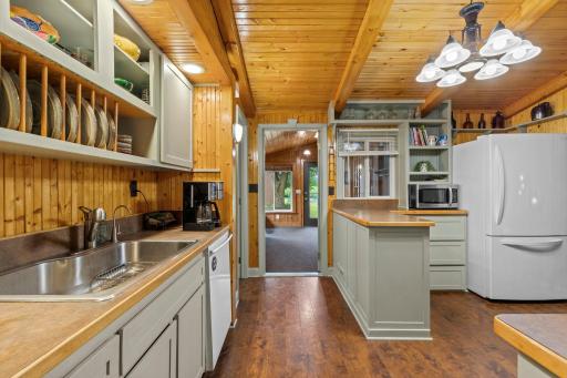 6525 County Road 37 NW, Maple Lake, MN 55358