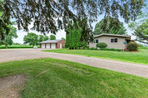 6525 County Road 37 NW, Maple Lake, MN 55358