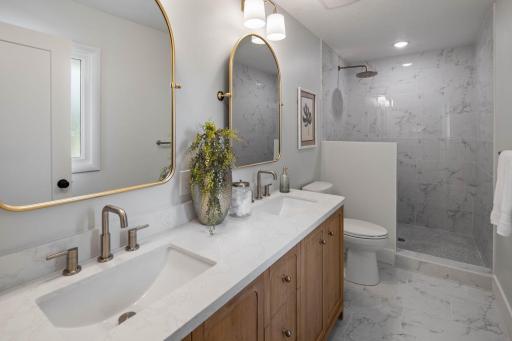 8930 N Minnehaha Circle, Minneapolis, MN 55426