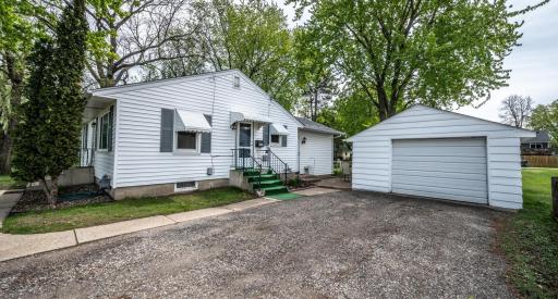612 Pine Street, Farmington, MN 55024