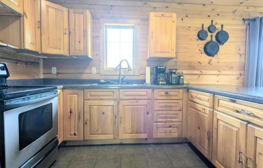 86196 Military Road, Sturgeon Lake, MN 55783