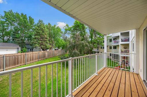 132 Demont Avenue E, 232, Little Canada, MN 55117