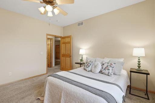 20584 Kearney Path, Lakeville, MN 55044