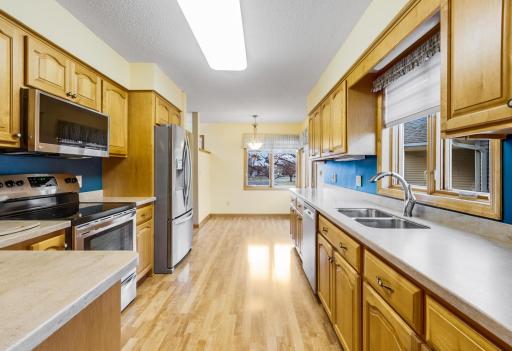 1421 Blue Flag Ct Northfield -17.jpg