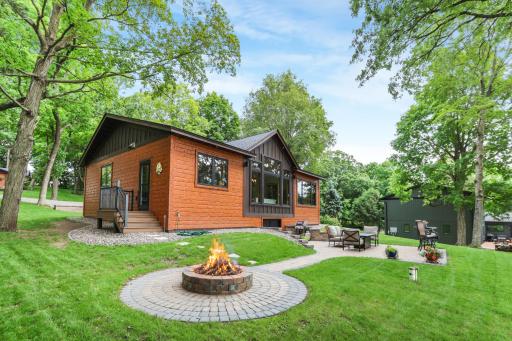 From the lakeside patio to the fire pit, the outdoor spaces offer plenty of room for entertaining and enjoying all four seasons while taking in beautiful lake views.