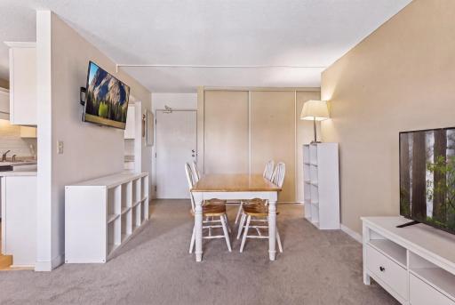 7401 W 101st Street, 320, Minneapolis, MN 55438