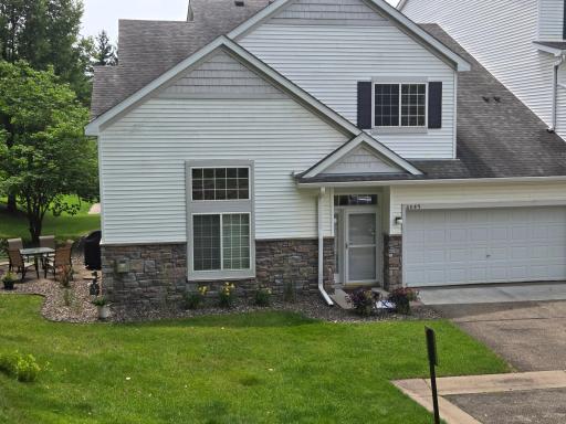 6849 Pine Crest Trail S, Cottage Grove, MN 55016