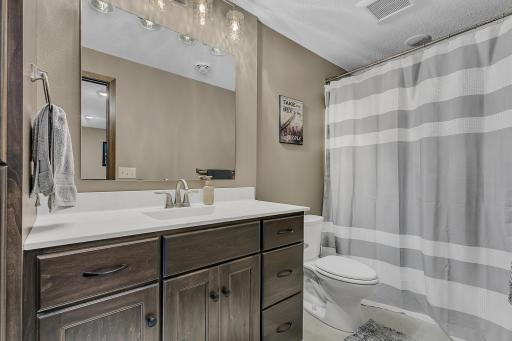 3098 Nottingham Road S, Saint Cloud, MN 56301