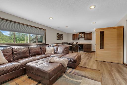 3098 Nottingham Road S, Saint Cloud, MN 56301