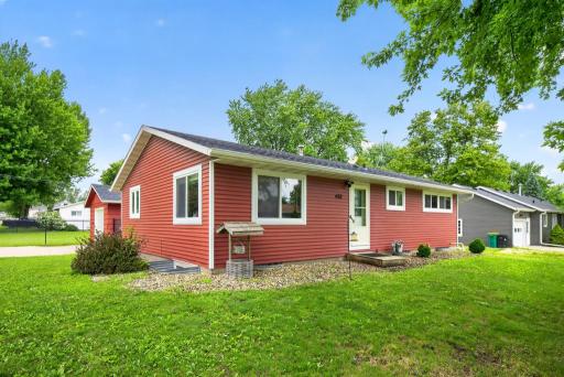 4 bed 2 bath home for sale 403 3rd Ave NE Byron MN 55920