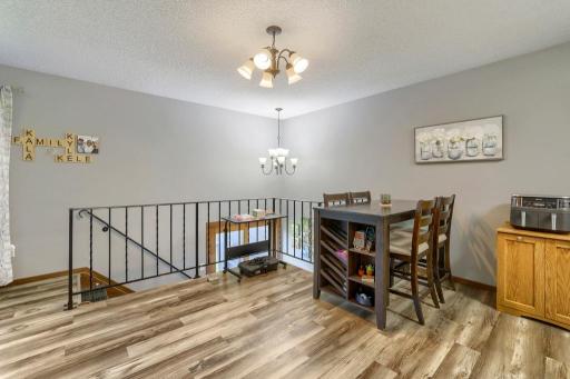7608 Maplebrook Pkwy N - MLS Sized - 013 - 13 Breakfast Area.jpg