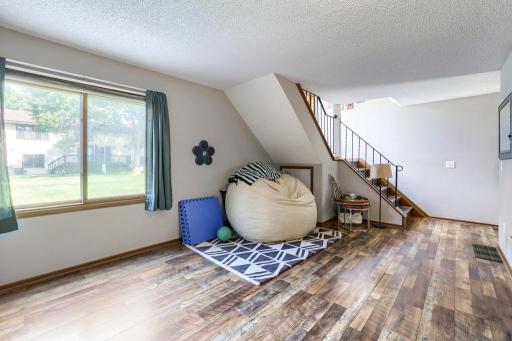 7608 Maplebrook Pkwy N - MLS Sized - 018 - 18 Family Room.jpg
