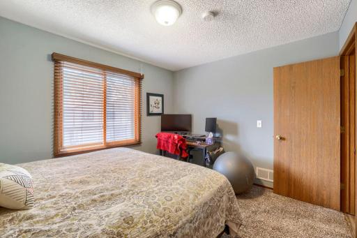 7608 Maplebrook Pkwy N - MLS Sized - 024 - 24 Bedroom.jpg