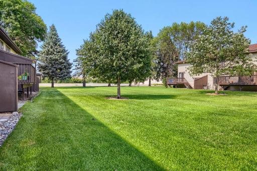 7608 Maplebrook Pkwy N - MLS Sized - 029 - 29 Exterior Rear.jpg