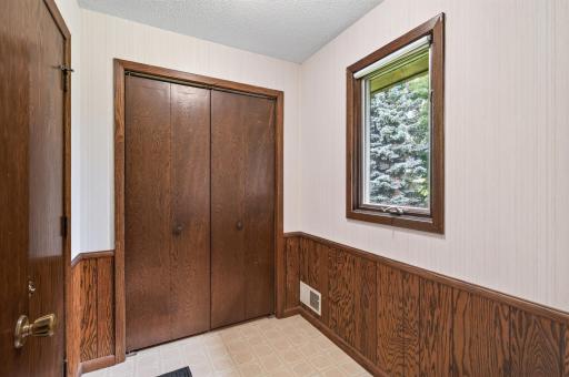 Nice main floor mudroom must off the O'sized garage.