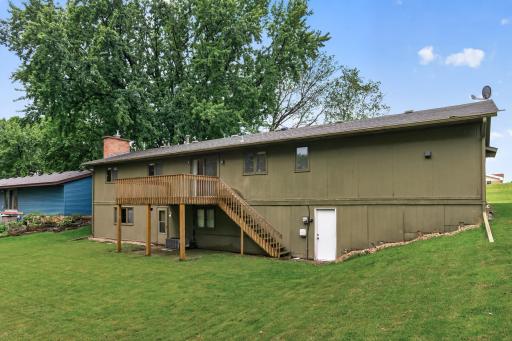 1589 Crest Drive, Chaska, MN 55318