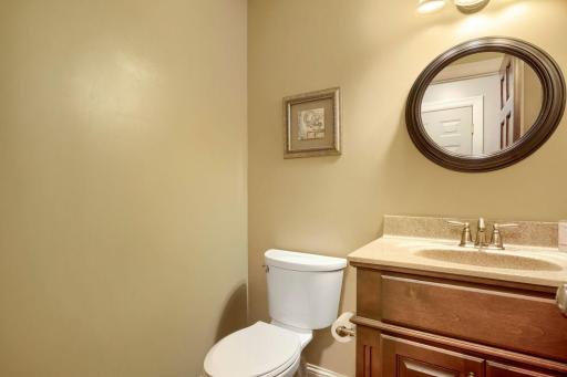 17141 Jefferson ct - Web Quality - 024 - 24 Powder Room.jpg