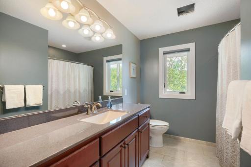 17141 Jefferson ct - Web Quality - 033 - 33 Bathroom.jpg