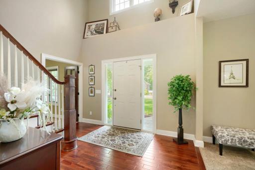 17141 Jefferson ct - Web Quality - 007 - 07 Foyer.jpg