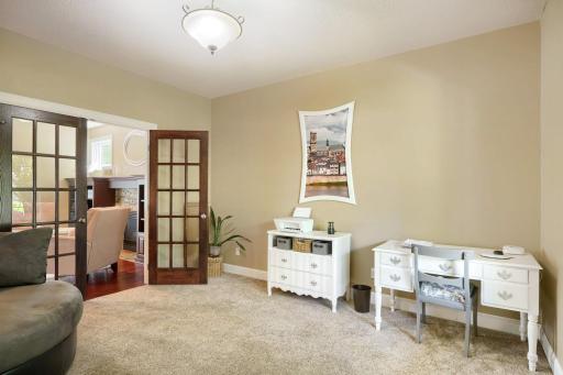 17141 Jefferson ct - Web Quality - 016 - 16 Family Room.jpg