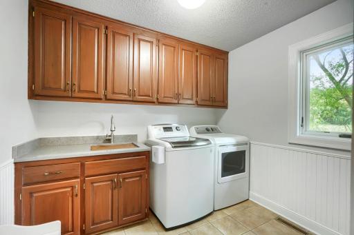 17141 Jefferson ct - Web Quality - 035 - 35 Laundry Room.jpg