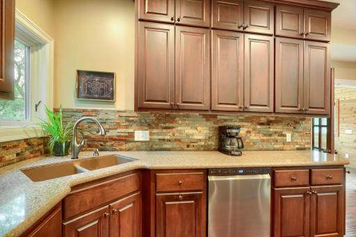 17141 Jefferson ct - Web Quality - 013 - 13 Kitchen.jpg