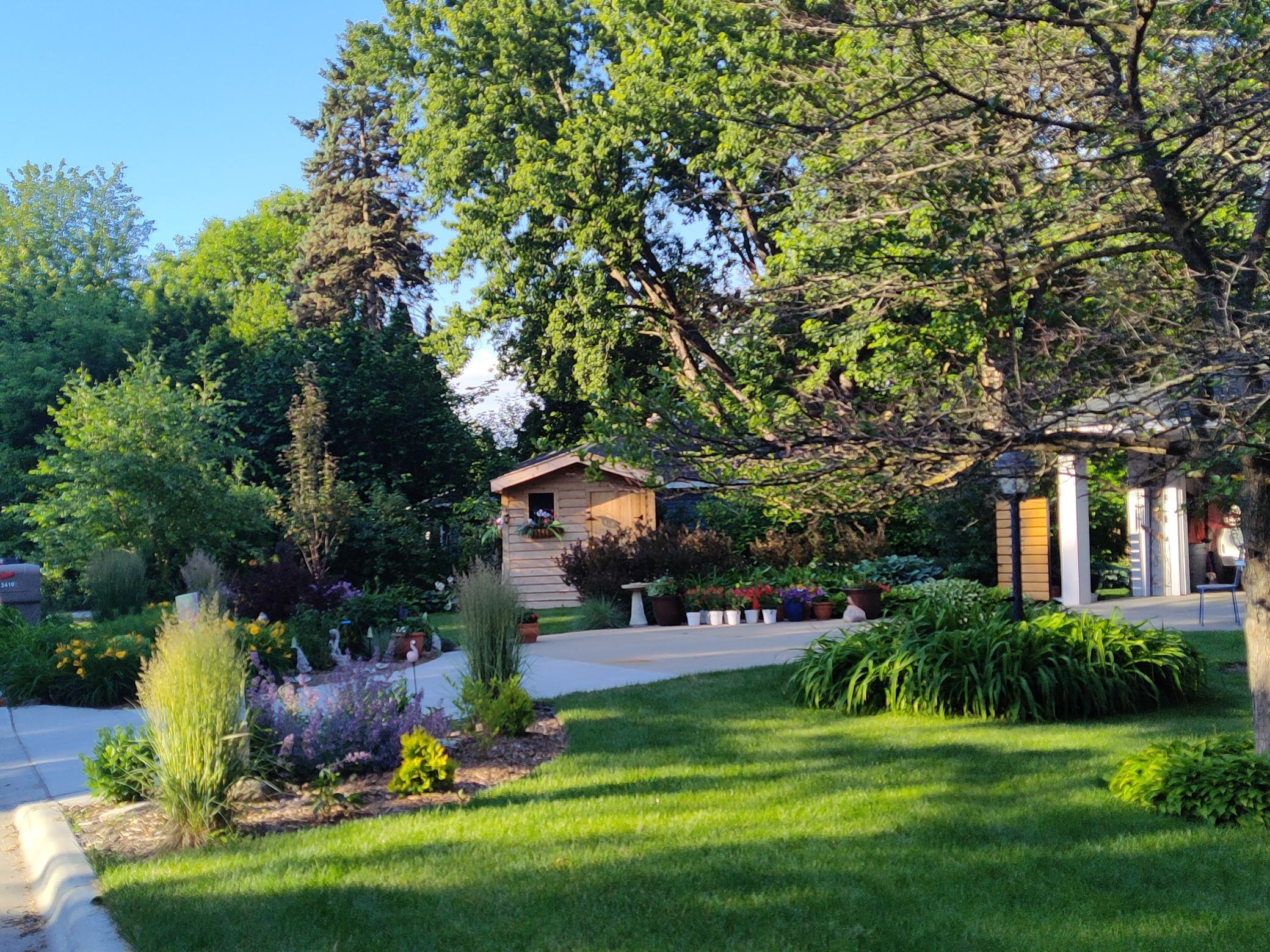 Garden House located in South yard