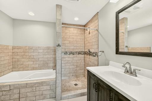 3010 55th Avenue NE, Rochester, MN 55906