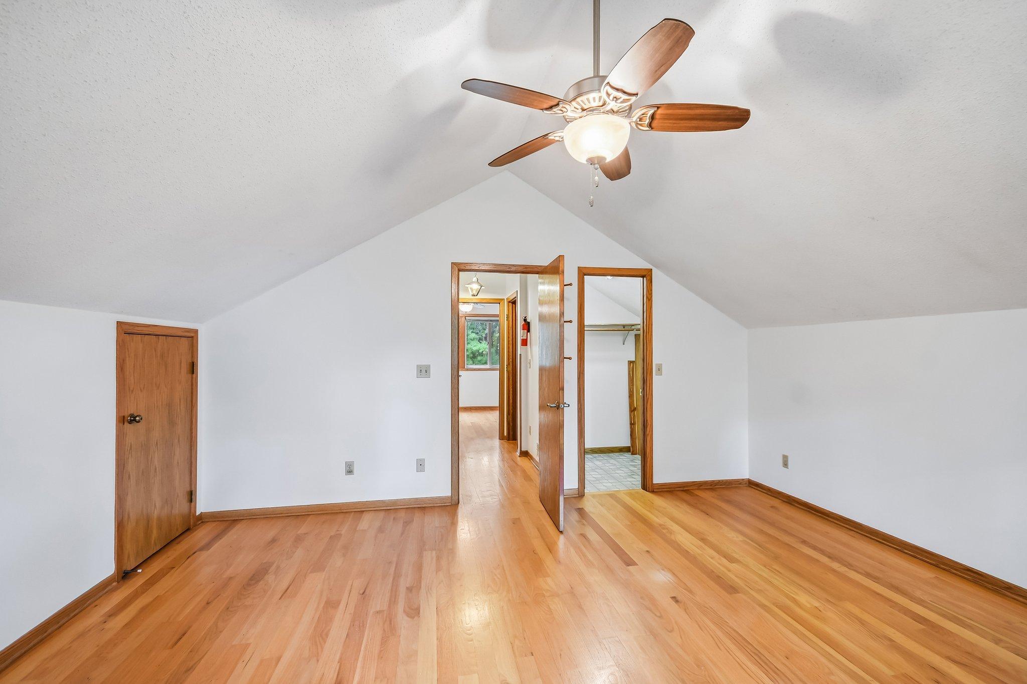39-web-or-mls-Wild Mountain Rd-S0409-039.jpg