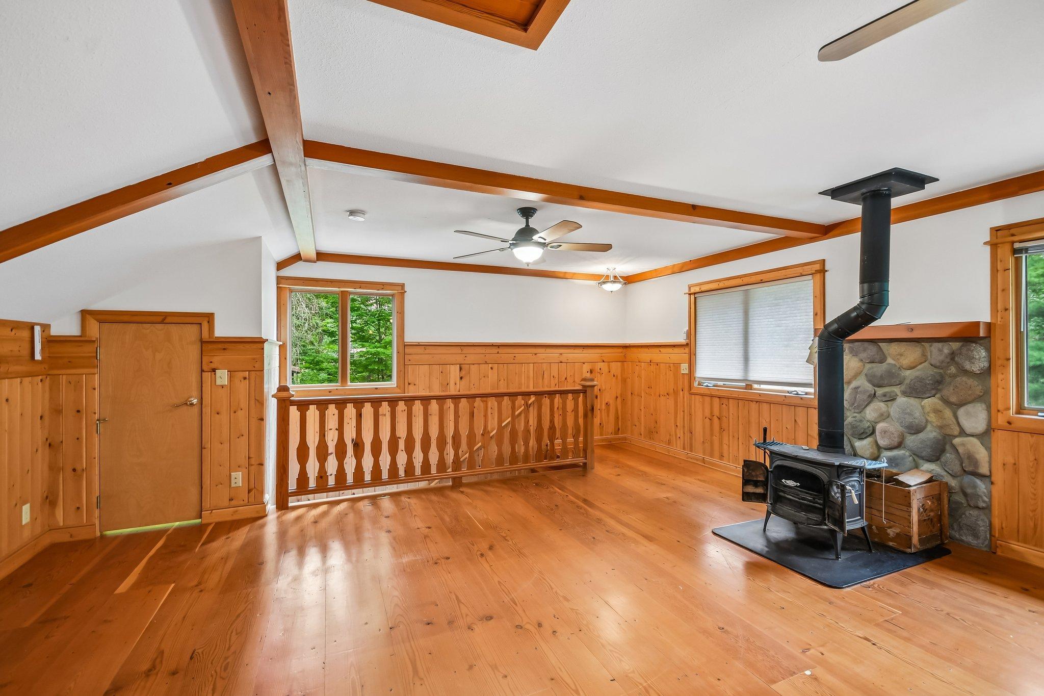12-web-or-mls-Wild Mountain Rd-S0409-012.jpg