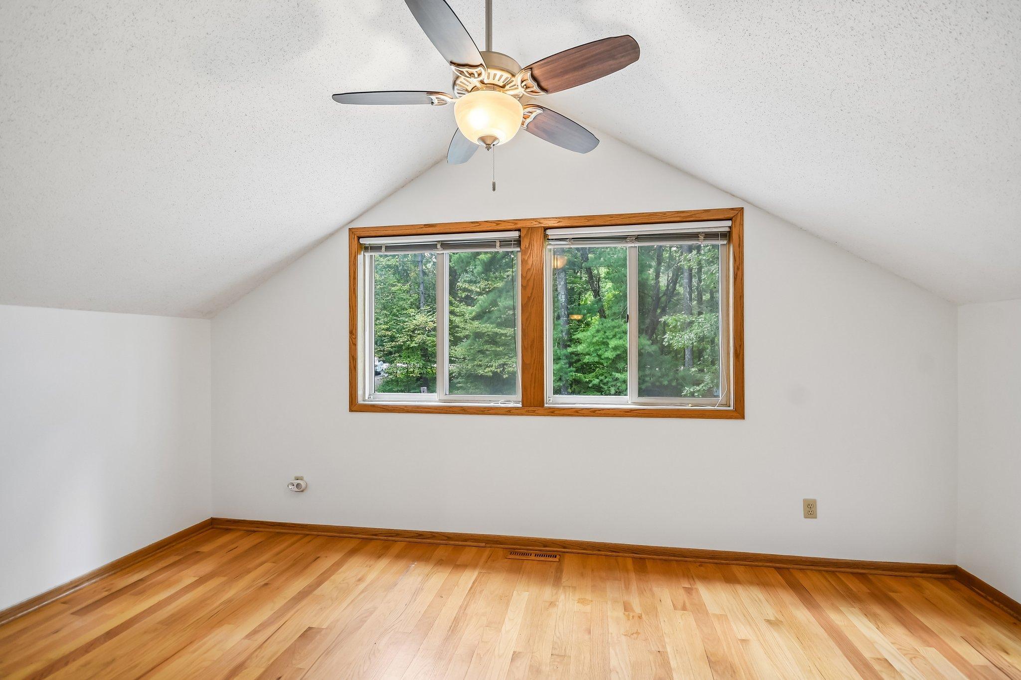 35-web-or-mls-Wild Mountain Rd-S0409-035.jpg