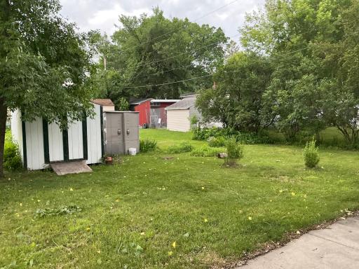 1912 N 6th Avenue N, Moorhead, MN 56560