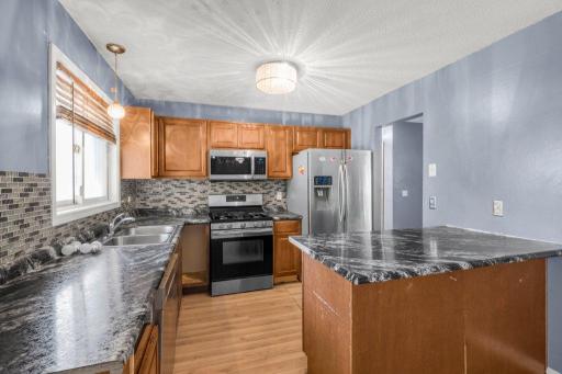 6781 Brunswick Avenue N, Brooklyn Park, MN 55429