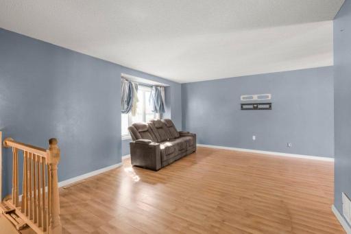 6781 Brunswick Avenue N, Brooklyn Park, MN 55429